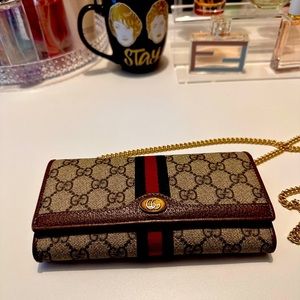 SOLD ————————-Authentic Gucci ophidia chain wallet